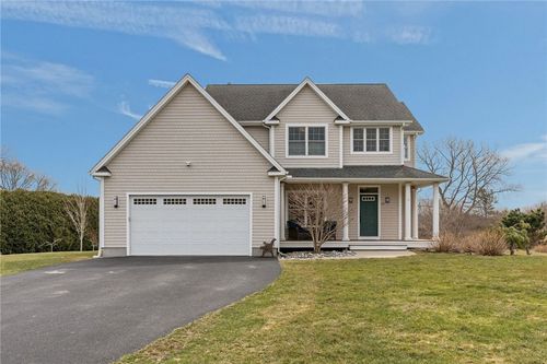 67 Fairview Ln, Portsmouth, RI, 02871-3823 | Card Image