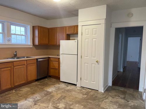 b-32 E State Street, QUARRYVILLE, PA, 17566 | Card Image