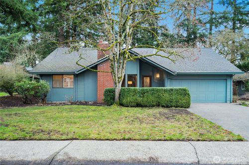1912 161st Ave Ne, Bellevue, WA, 98008-2515 | Card Image