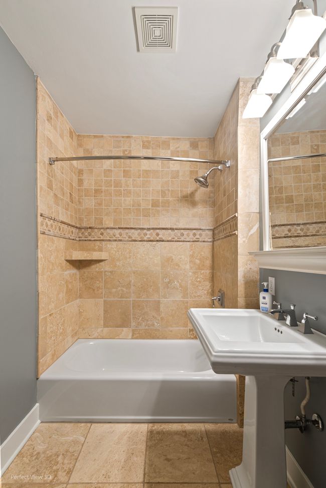 522 N Main St, House other with 4 bedrooms, 5 bathrooms and 6 parking in Naperville IL | Image 18