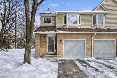 26-42 Oakhaven Pvt, Ottawa, ON, K1K4K1 | Card Image