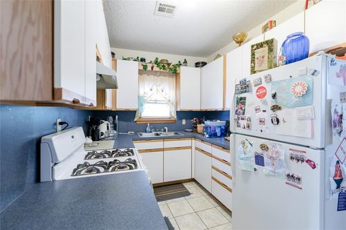 412 N College St, Cordell, OK, 73632-3820 | Card Image