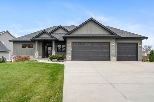 603 Eastland Ave Se, New Prague, MN, 56071-3801 | Card Image