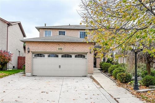 2-102 Bonaparte Way, Hamilton, ON, L9B2C9 | Card Image
