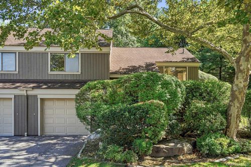 b-558 Heritage Hills Dr, Somers, NY, 10589 | Card Image