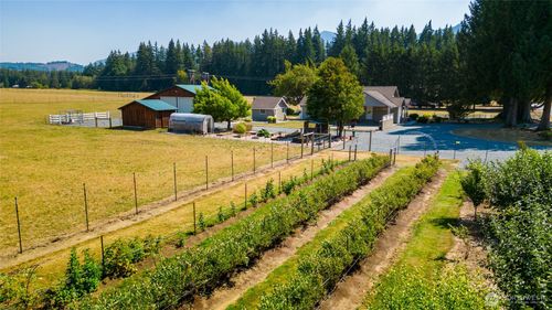 7095 N Wilde Rd, Concrete, WA, 98237-9390 | Card Image