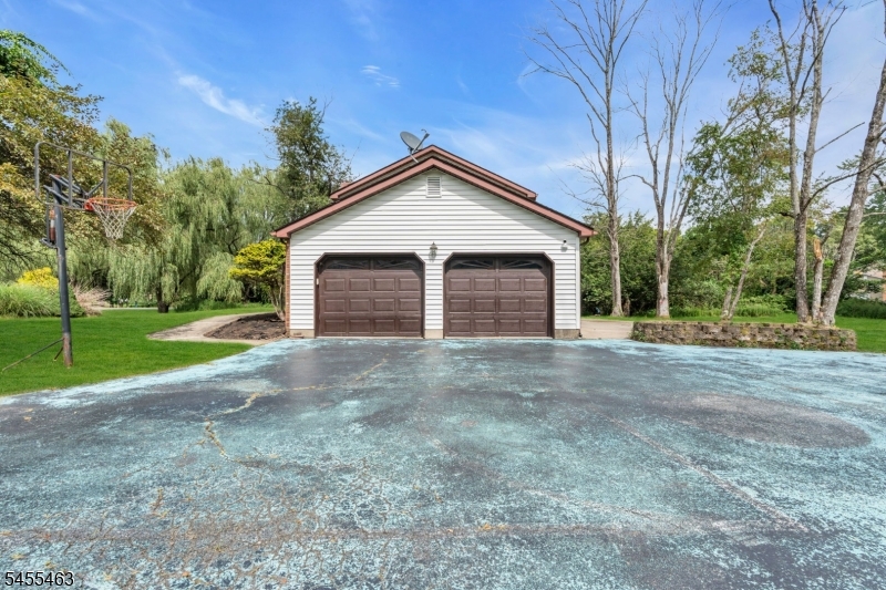 Residential in Wantage Twp. 5