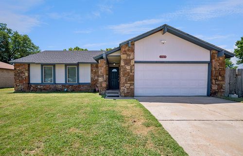 1305 W Waco St, Broken Arrow, OK, 74011-2828 | Card Image