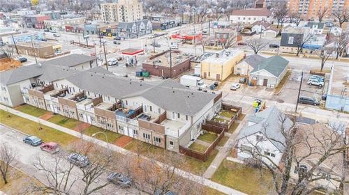 21-204 Day St, Winnipeg, MB, R2C1A8 | Card Image