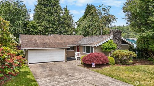 209 Old Hill Rd, Aberdeen, WA, 98520-7313 | Card Image