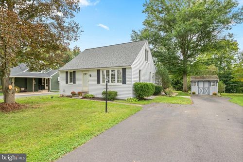 162 Maple Ave, COLLEGEVILLE, PA, 19426-1626 | Card Image