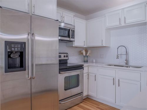 2810 Ne Euclid Ave, Lawton, OK, 73507-7125 | Card Image