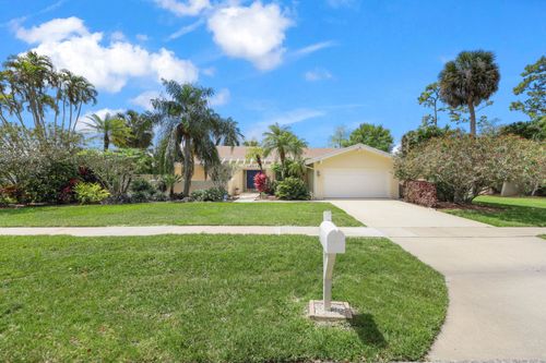 12378 Sawgrass Court, Wellington, FL, 33414 | Card Image