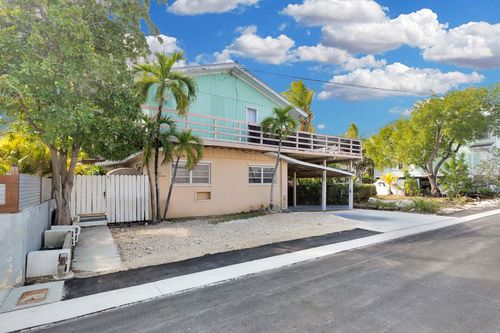 1614 Dennis St, Key West, FL, 33040-5495 | Card Image