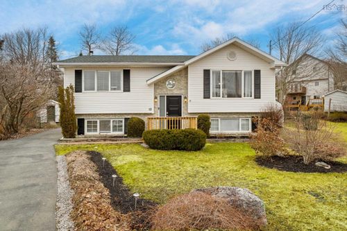 10 Tynes Crt, Lower Sackville, NS, B4C3Y9 | Card Image