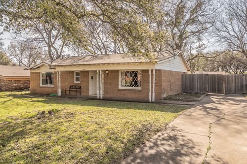 1548 Carl St, Fort Worth, TX, 76103-1822 | Card Image