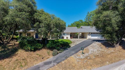 18639 Fay Ridge Ct, Grass Valley, CA, 95949-7019 | Card Image