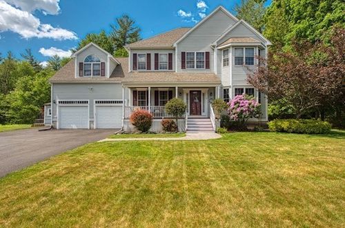 6 Mohawk Road, Raynham, MA, 02767 | Card Image