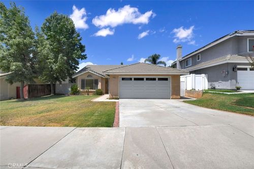 7564 Rock Crest Ln, Highland, CA, 92346 | Card Image
