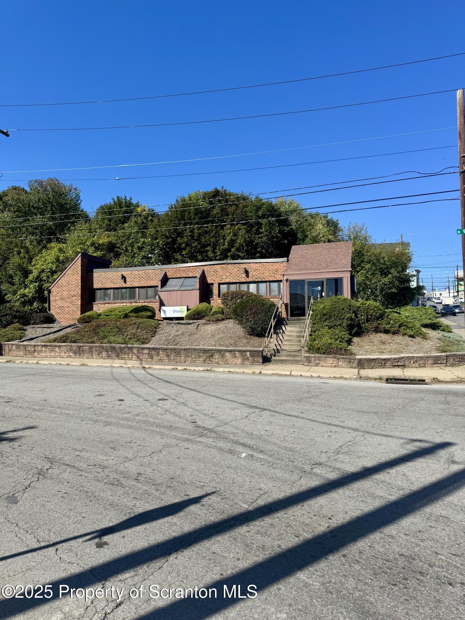 397 N 9Th Ave, Scranton, PA 18504
