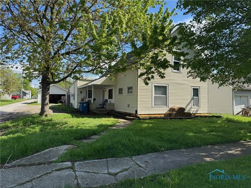 215 Bryan St, Bryan, OH, 43506-1367 | Card Image