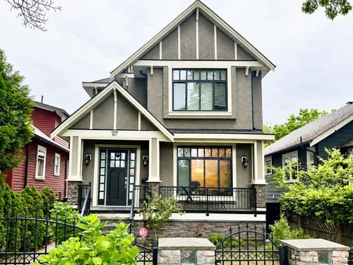 4467 Blenheim St, Vancouver, BC, V6L2Z8 | Card Image