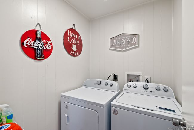 1204 Fannin St, House other with 2 bedrooms, 1 bathrooms and null parking in George West TX | Image 17