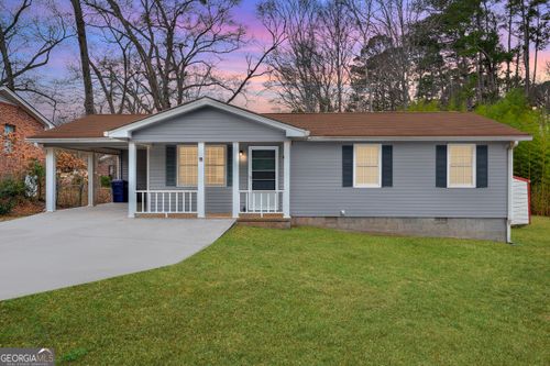 284 E 5th Ave, winder, GA, 30680-1624 | Card Image