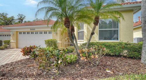 5050 Hanging Moss Lane, Sarasota, FL, 34238 | Card Image