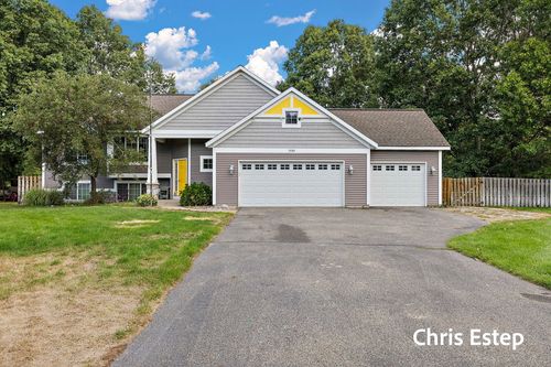 15385 Meadowlark Dr, Grand Haven, MI, 49417-7931 | Card Image