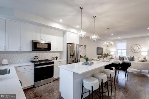 312 Rock Run Cir, BROOMALL, PA, 19008-2600 | Card Image