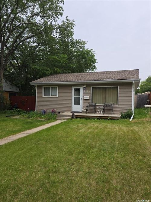 1126 Garry Street, Regina, SK, S4T5R5 | Card Image