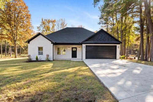 32 Hardin Ln, Conway, AR, 72032-8828 | Card Image