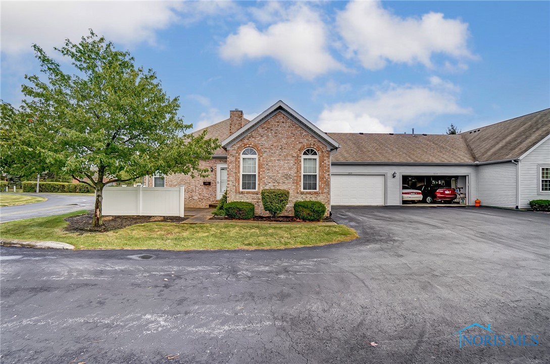 Fox Run Cir, Findlay, OH 45840