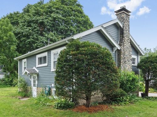 80 Bruce Rd, Waltham, MA, 02453-6965 | Card Image