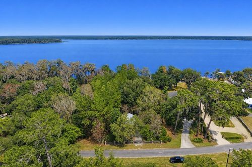 21103 Ne 117th Ave, Waldo, FL, 32694-4469 | Card Image