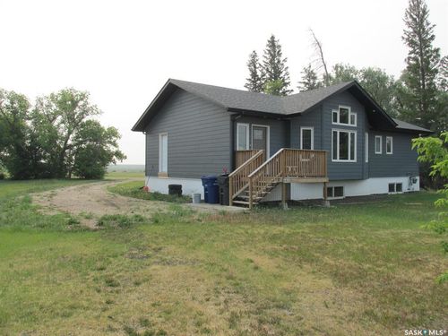660 Park Rd, Zenon Park, SK, S0E1W0 | Card Image