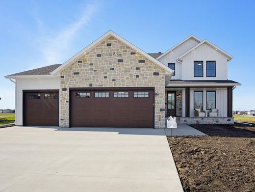 6520 Selkirk Dr S, Fargo, ND, 58104 | Card Image