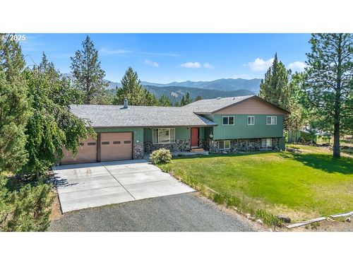27575 Pine Creek Rd, John Day, OR, 97845-7824 | Card Image