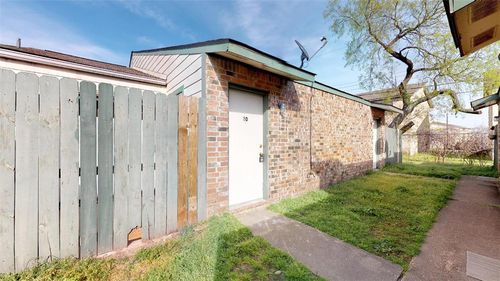 apt-30-725 Peppertree Dr, Bryan, TX, 77801-1869 | Card Image