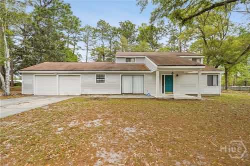 204 S Topi Trl, Hinesville, GA, 31313-5706 | Card Image
