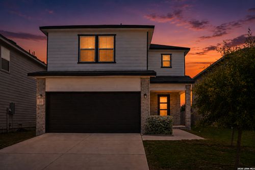 337 Dakota Crk, New Braunfels, TX, 78130 | Card Image