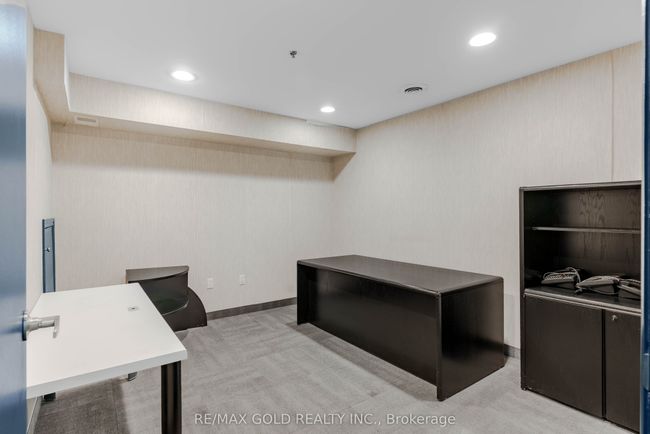 5 - 351 Parkhurst Sq, Home with 0 bedrooms, 1 bathrooms and null parking in Brampton ON | Image 20