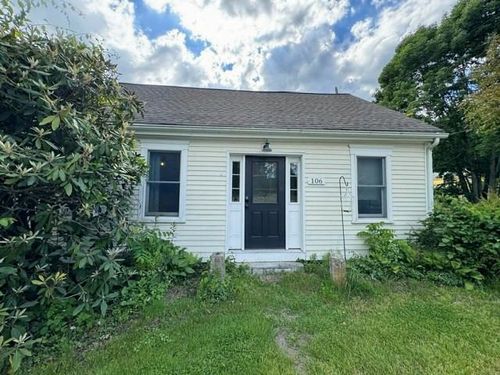 106 North Rd, South Kingstown, RI, 02879-2166 | Card Image