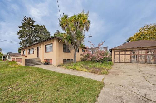 4705 Crystal St, Capitola, CA, 95010-3817 | Card Image