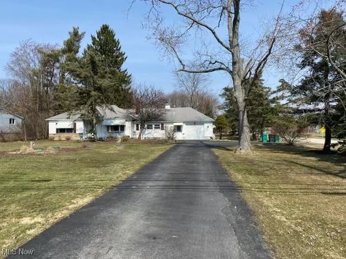 8599 Billings Rd, Kirtland, OH, 44094-9570 | Card Image