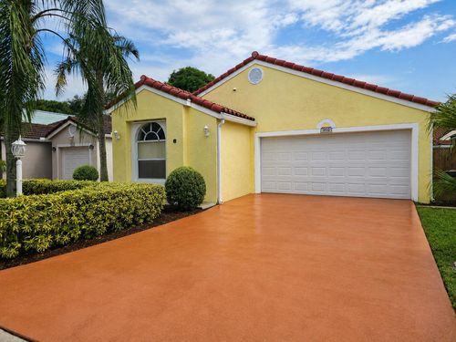 202 Wedgewood Cir, Greenacres, FL, 33463-3077 | Card Image
