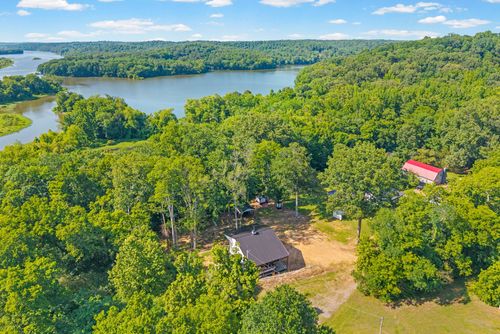 324 Bayview Dr, Bumpus Mills, TN, 37028-6130 | Card Image