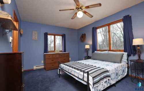 317 Oak Dr Drive, Garretson, SD, 57030 | Card Image