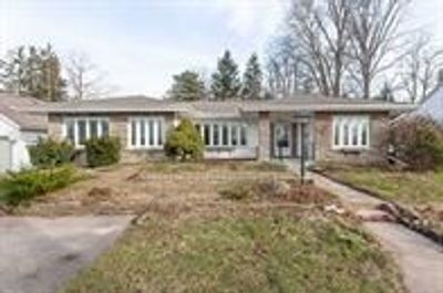 617 Lock St W, House other with 4 bedrooms, 3 bathrooms and 4 parking in Dunnville ON | Image 1